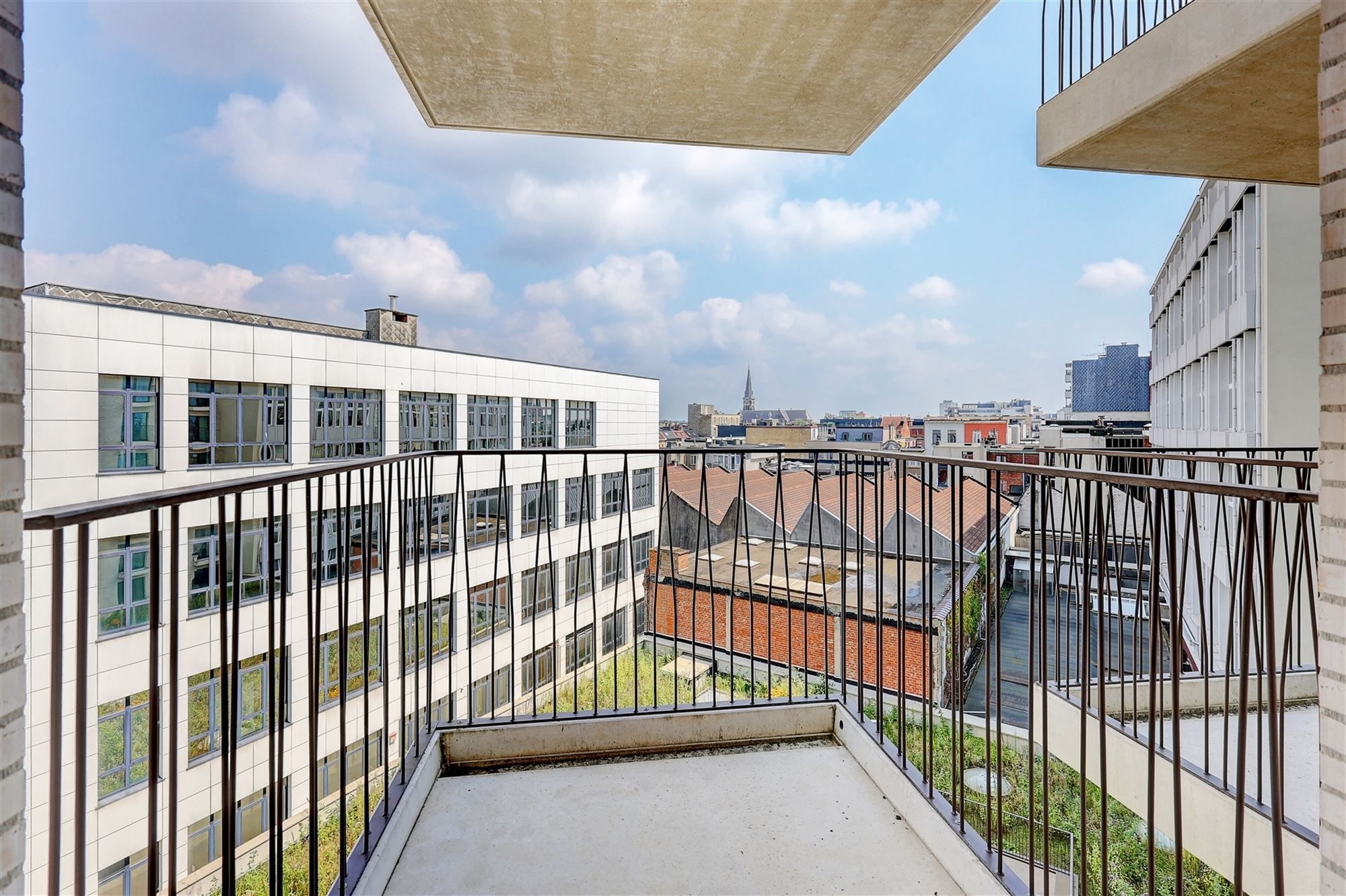 Nieuw gemeubeld appartement met 3 slaapkamers en 3 badkamers Antwerpen foto 16