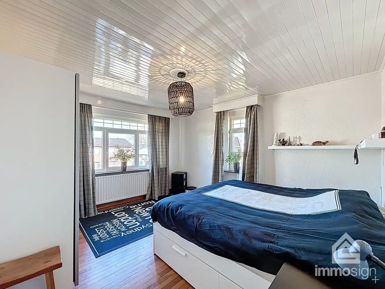 Exclusieve woning voorzien van dubbele garage en bedrijfshal op de Nederlandse grens foto 25