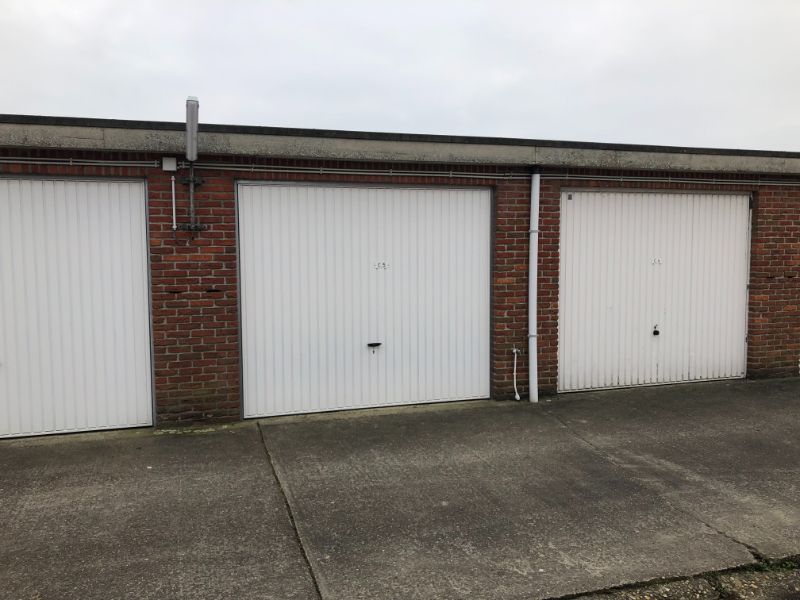 Garagebox foto {{pictureIndex}}