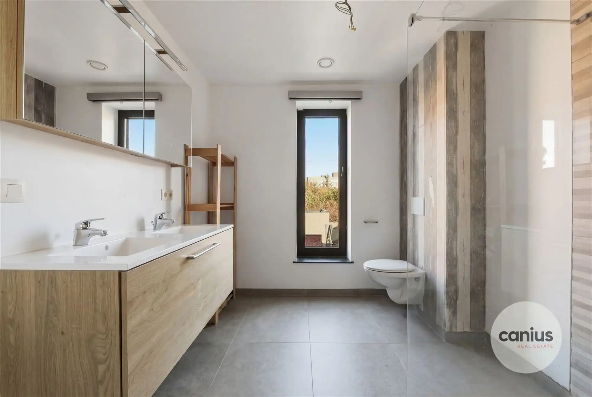 LEUKE WONING MET 3 SLPKS  NABIJ HET CENTRUM foto 10