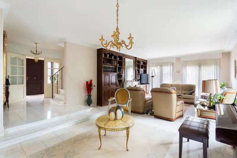 Stijlvolle villa op toplocatie, een zee van ruimte, privacy! foto 16