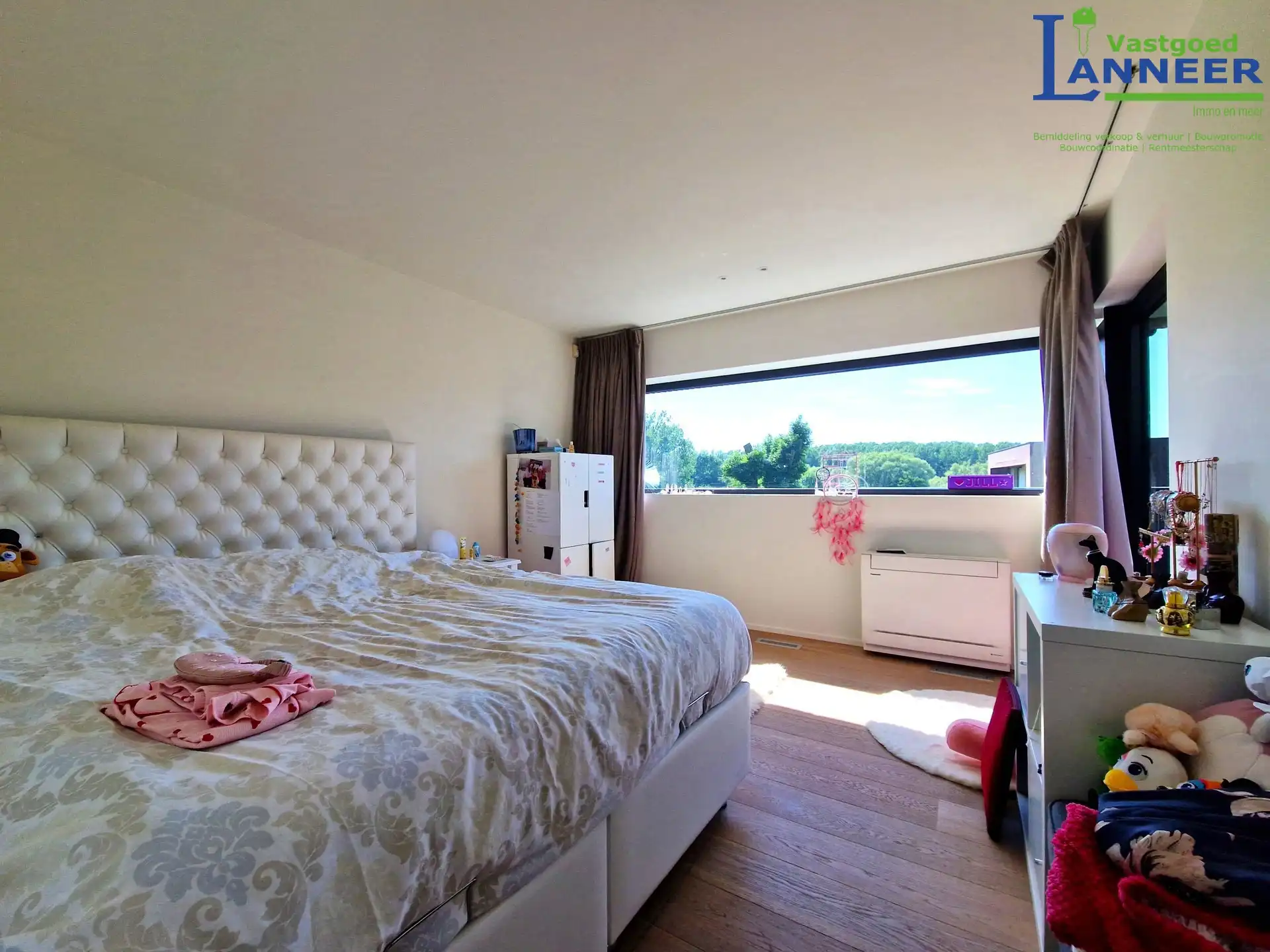 Riante villa met 5 slaapkamers, zwembad en weide  foto 18