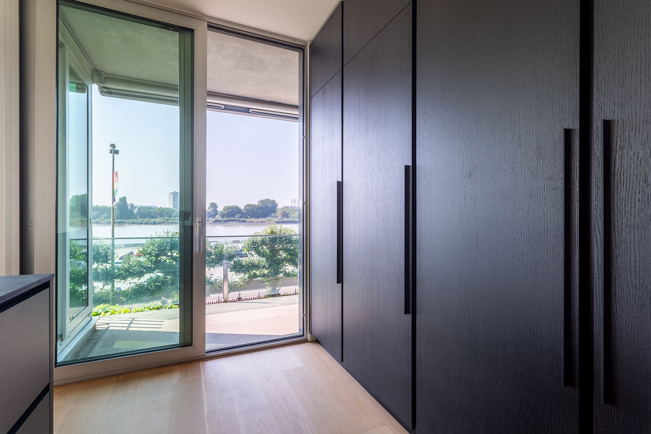 Prachtig hoekapp (161m²) met zicht op de Schelde en met terras foto 14