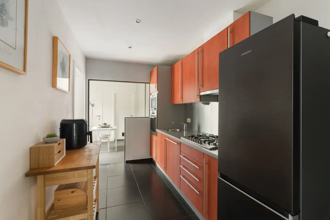 Verrassend ruime, instapklare woning met 3 slpk. en zuid-west koertje foto 10