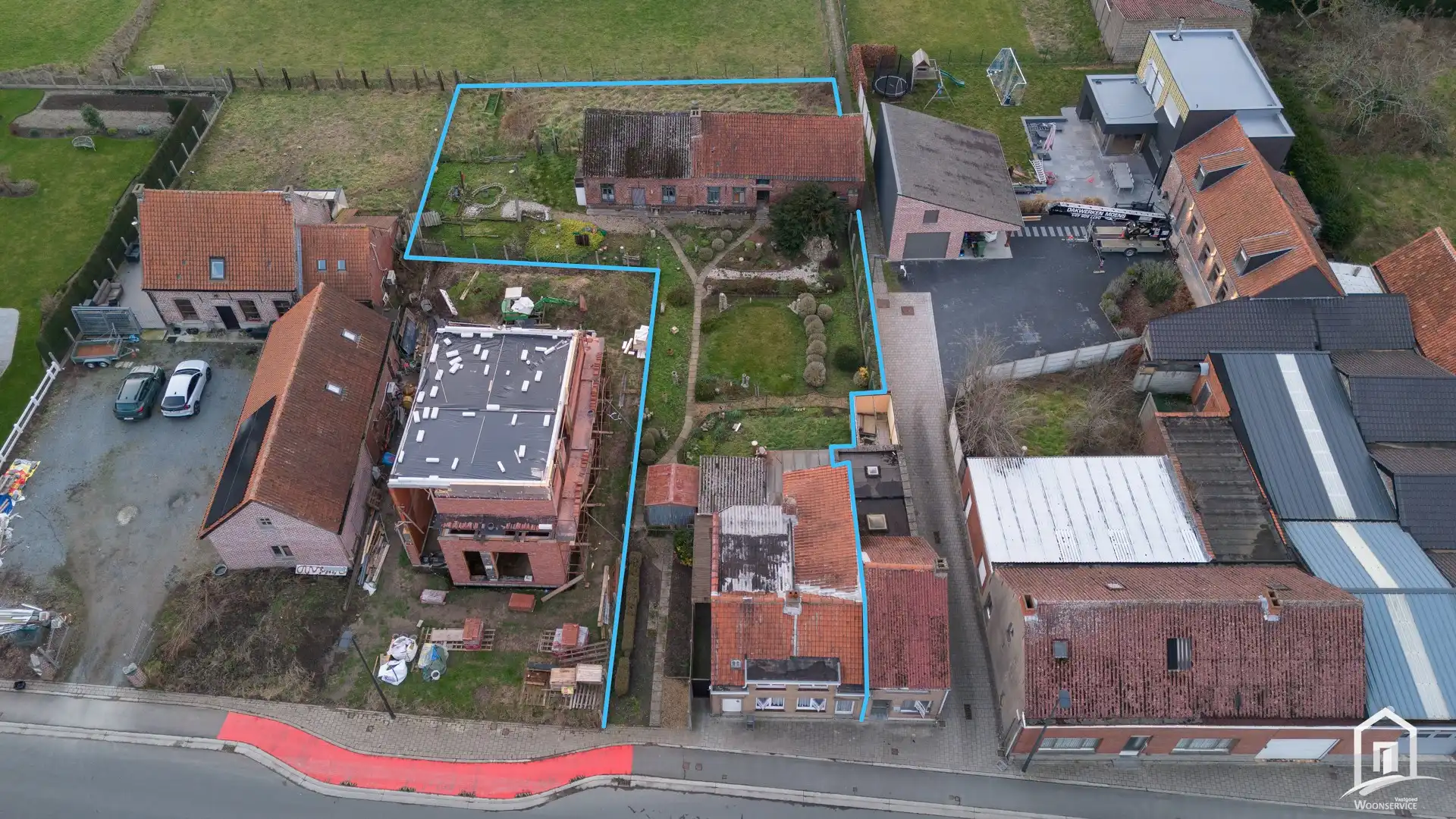 Grondig te renoveren gezinswoning met zeer ruime tuin! foto 16