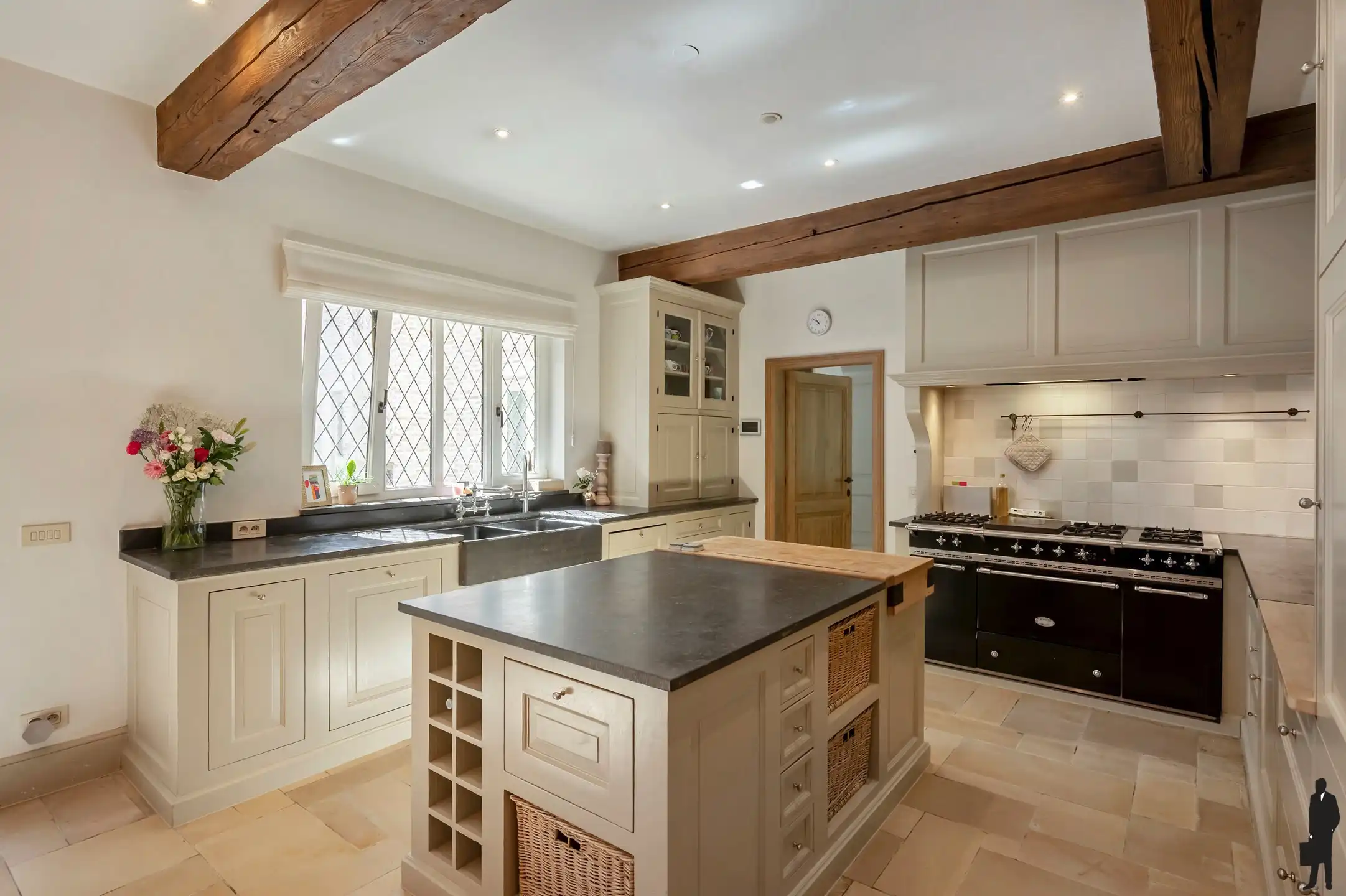 Karaktervolle villa met binnenzwembad in de "Lint" foto 12