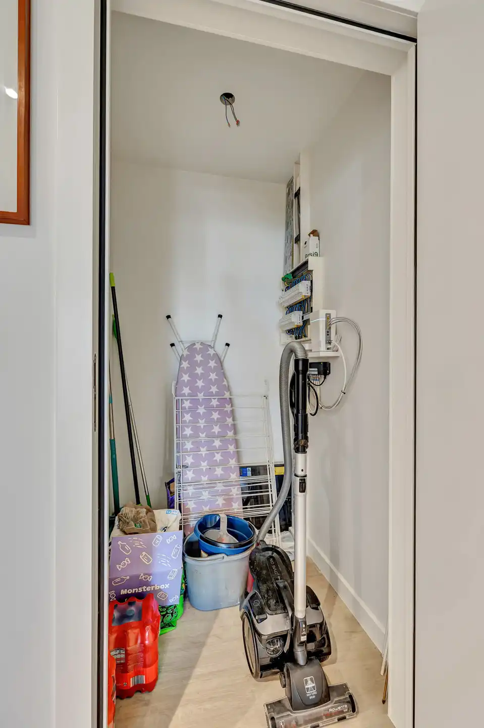 Gerenoveerd appartement met 2 ruime slaapkamers foto 13