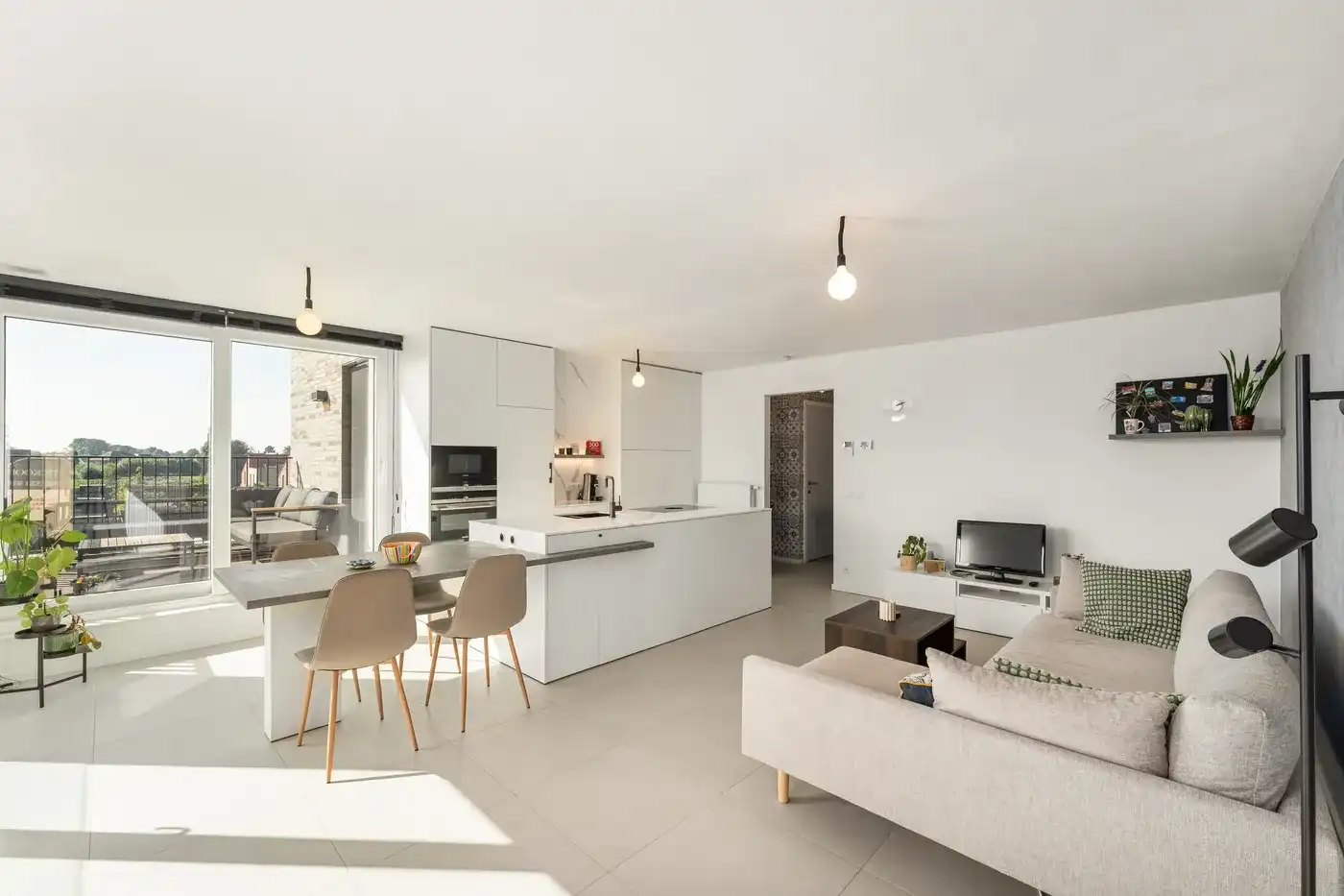 Prachtig appartement met 2 slaapkamers en ruim zonneterras  foto 4
