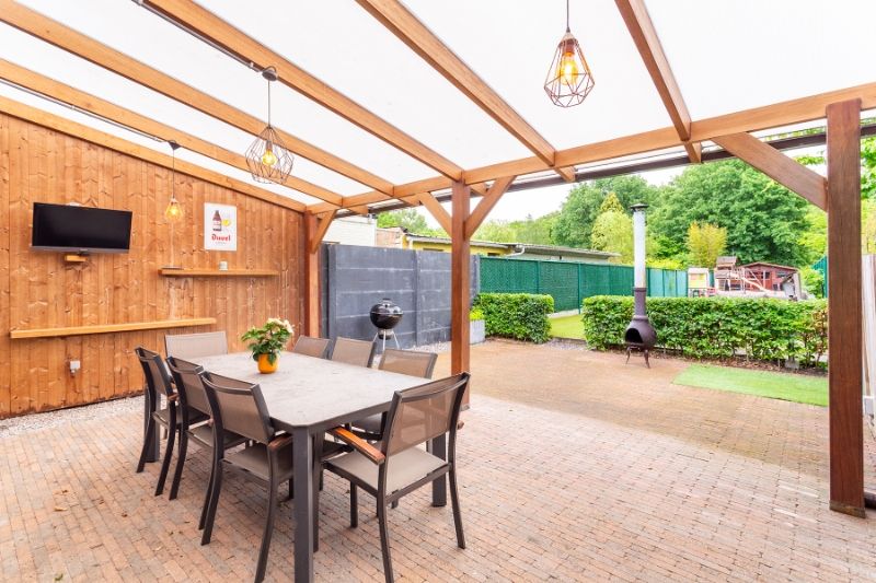 Prachtige instapklare woning met zee van ruimte, ruime tuin!!! foto 10