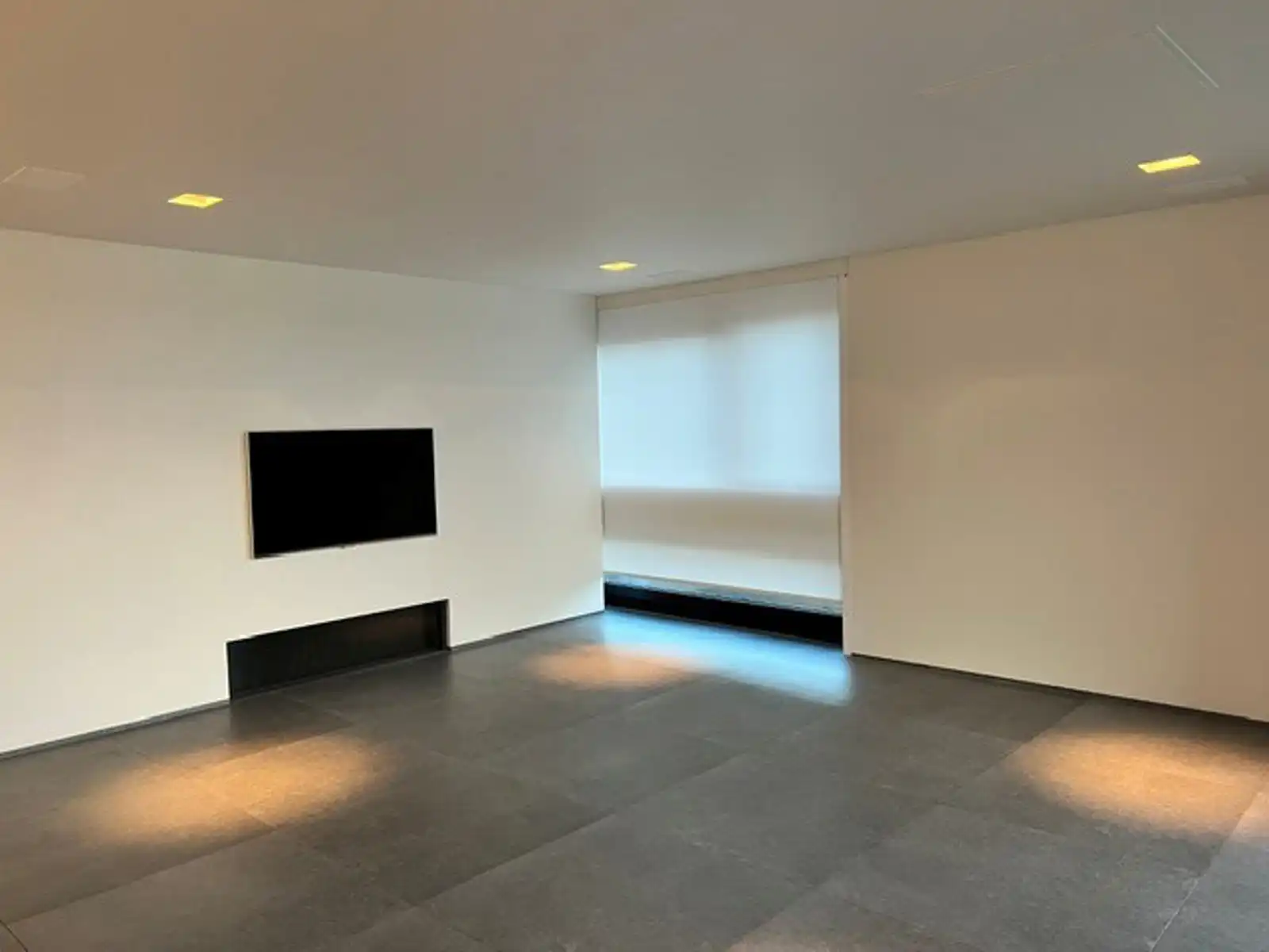 High-end appartement met frontaal zicht op de jachthaven. foto 10