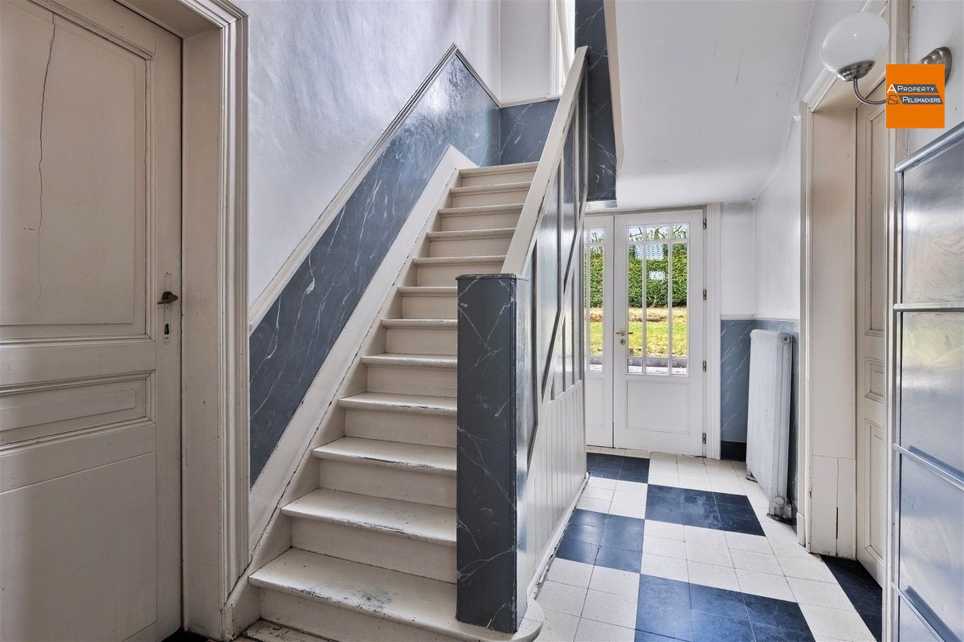 Kantoorruimte met woonst  in een ruime herenhuis met 6 slpk op 17 are in Machelen  foto 16