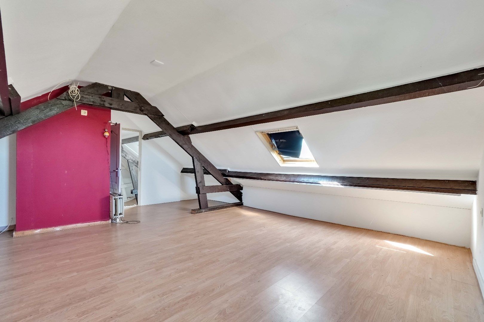 IN OPTIE ! TE RENOVEREN GEZINSWONING MET EEN BEWOONBARE OPP. VAN 259 M² !  foto 18