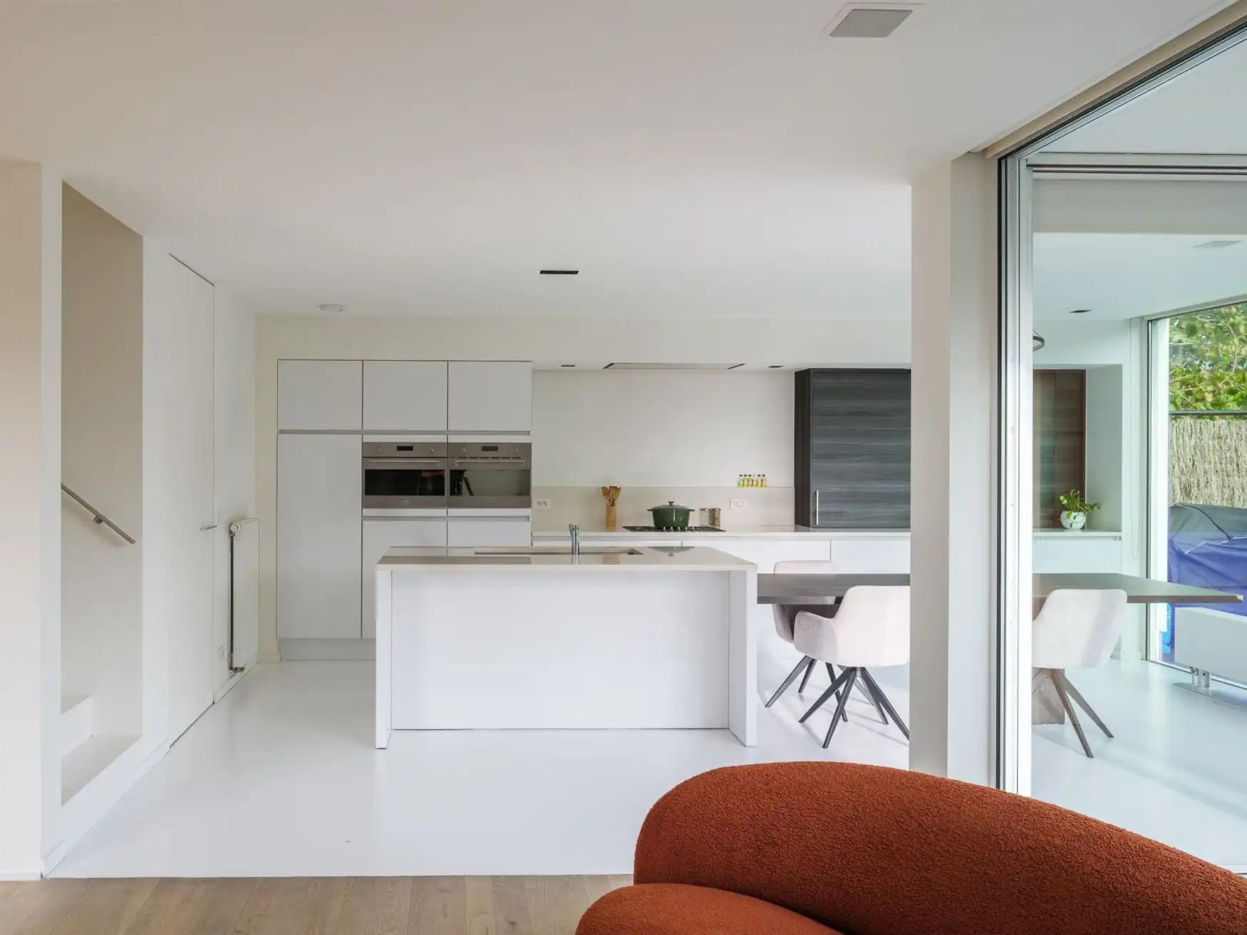 High-end designwoning met zuidgerichte tuin foto 3