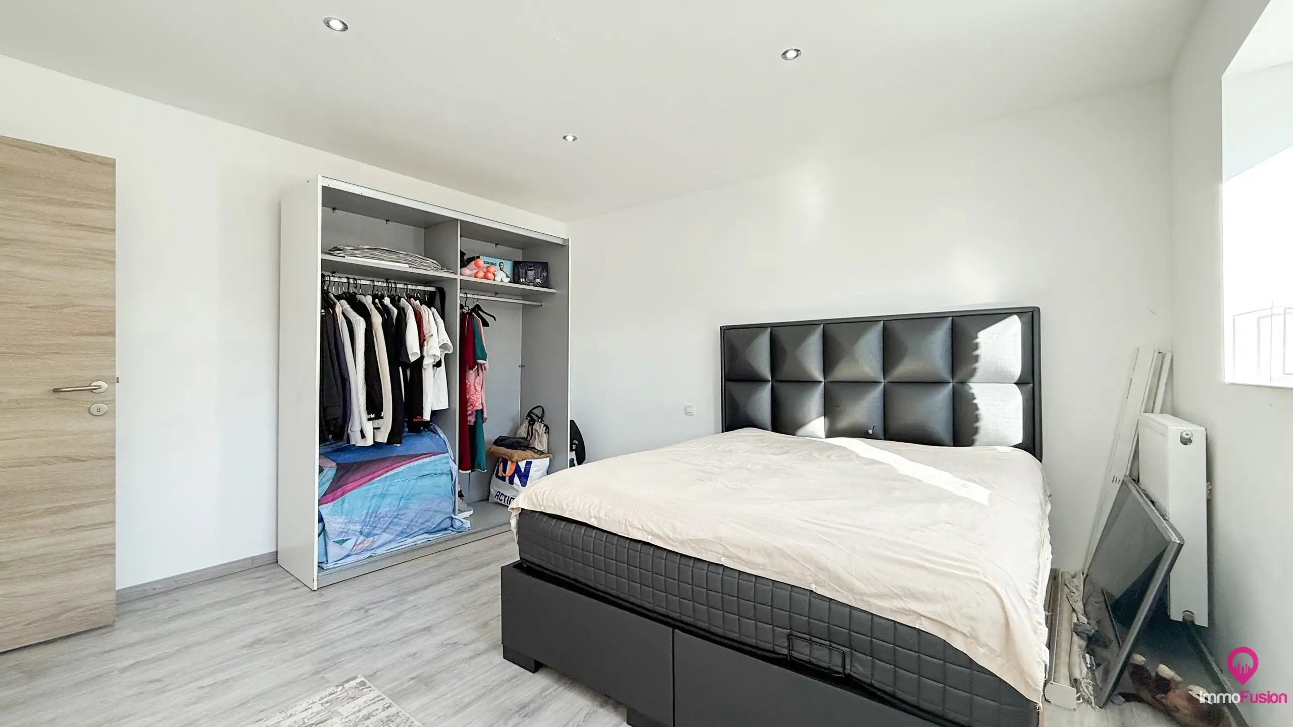 Instapklare woning met 5 slpks op riant perceel te Paal! foto 26