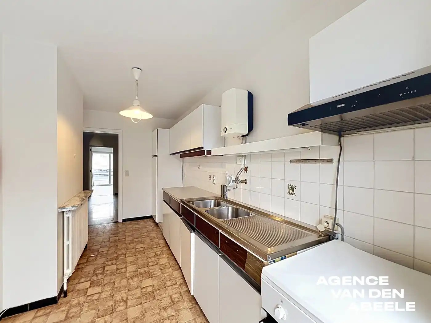 Op te frissen appartement met 2 slaapkamers en terras  foto 8