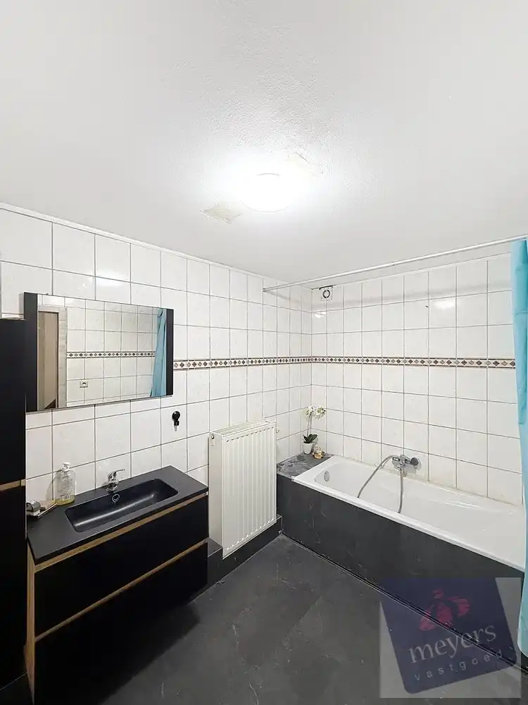 Instapklare woning met tuin en terras foto 11