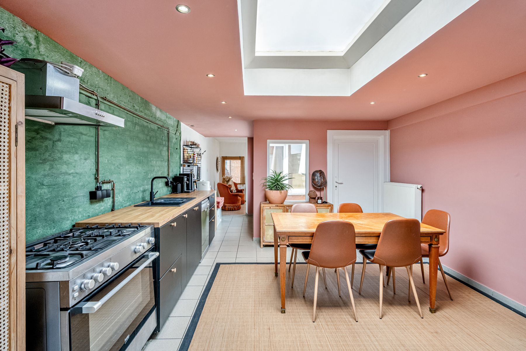Halfopn bebouwing met 4 slaapkamers en zuidgerichte tuin foto 8