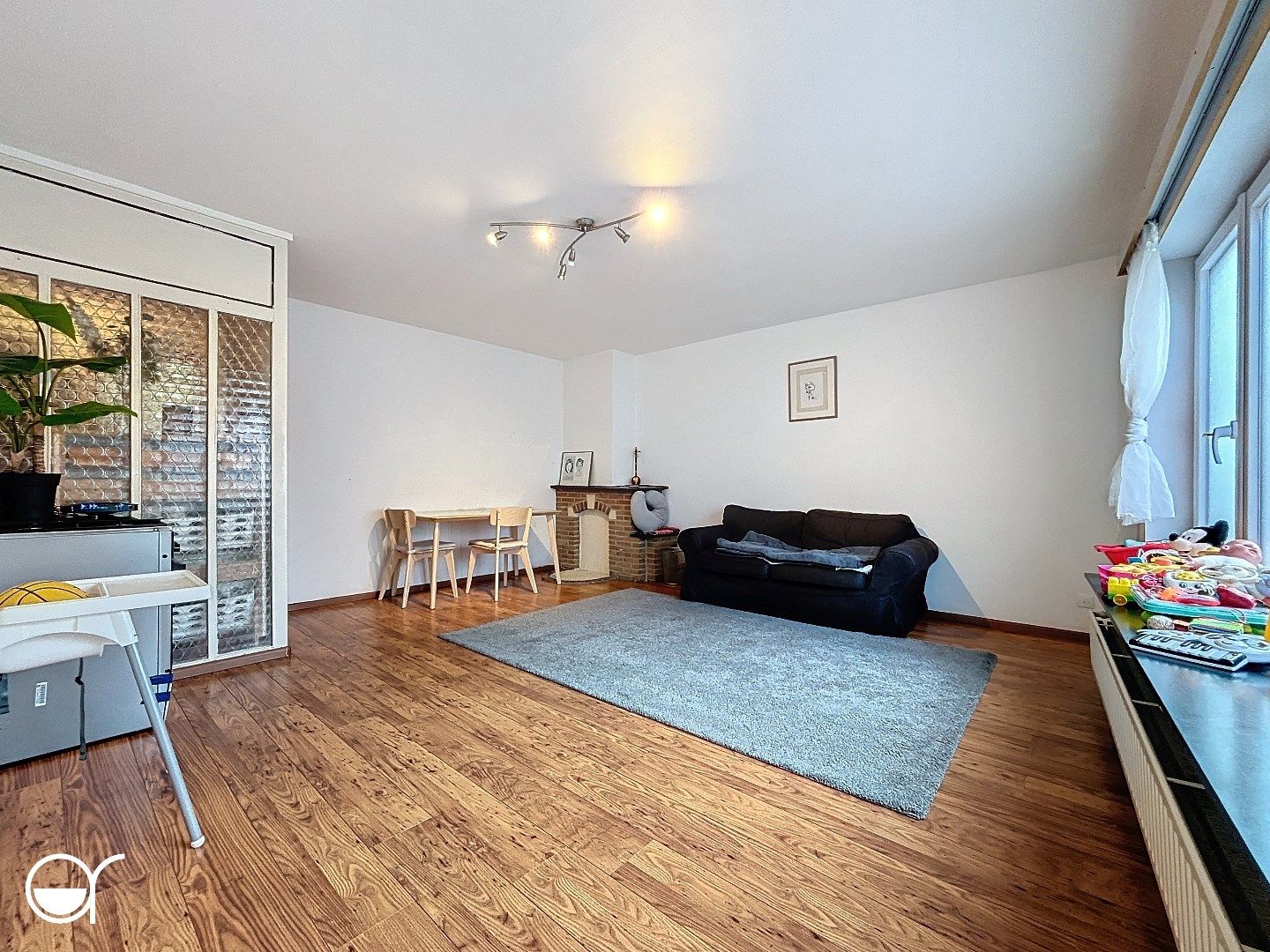 Energiezuinig, te renoveren appartement met 2 slaapkamers binnen de ring van Gent foto 6