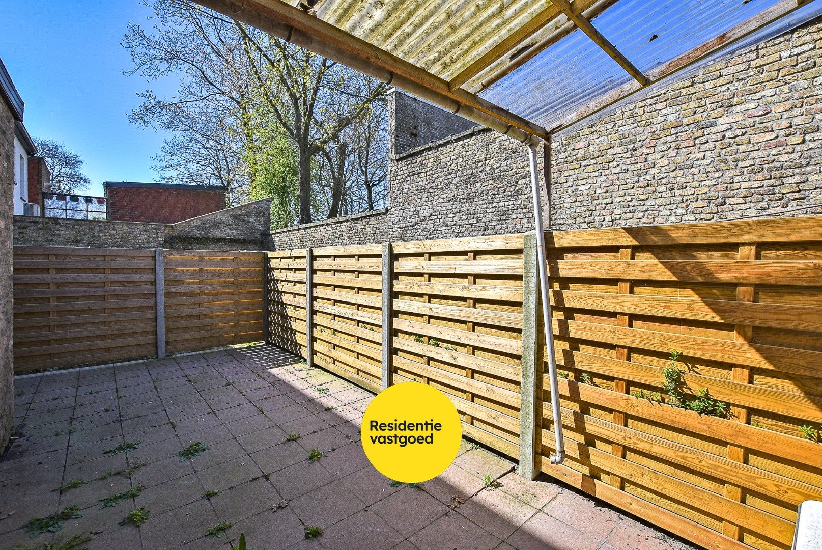 Charmante woning met veel potentieel in centrum Diksmuide! foto 14