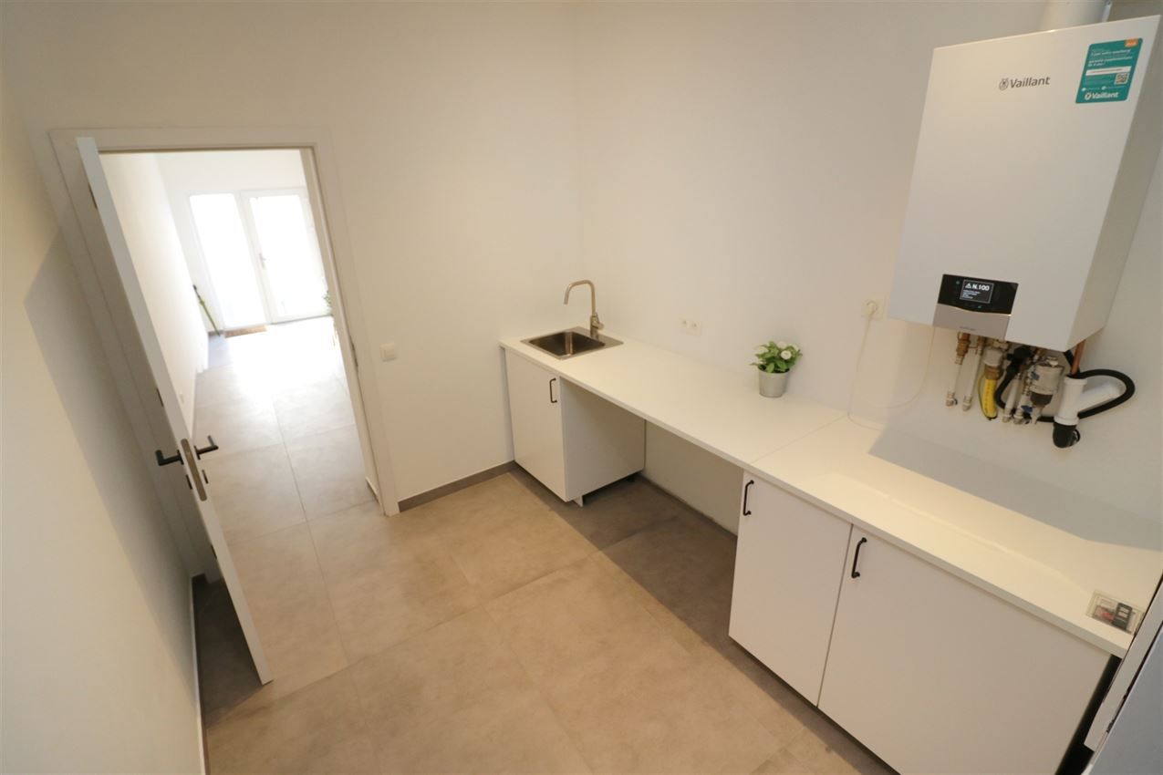 gerenoveerd, energiezuinig, inpandig Zgericht terras en garage foto 7