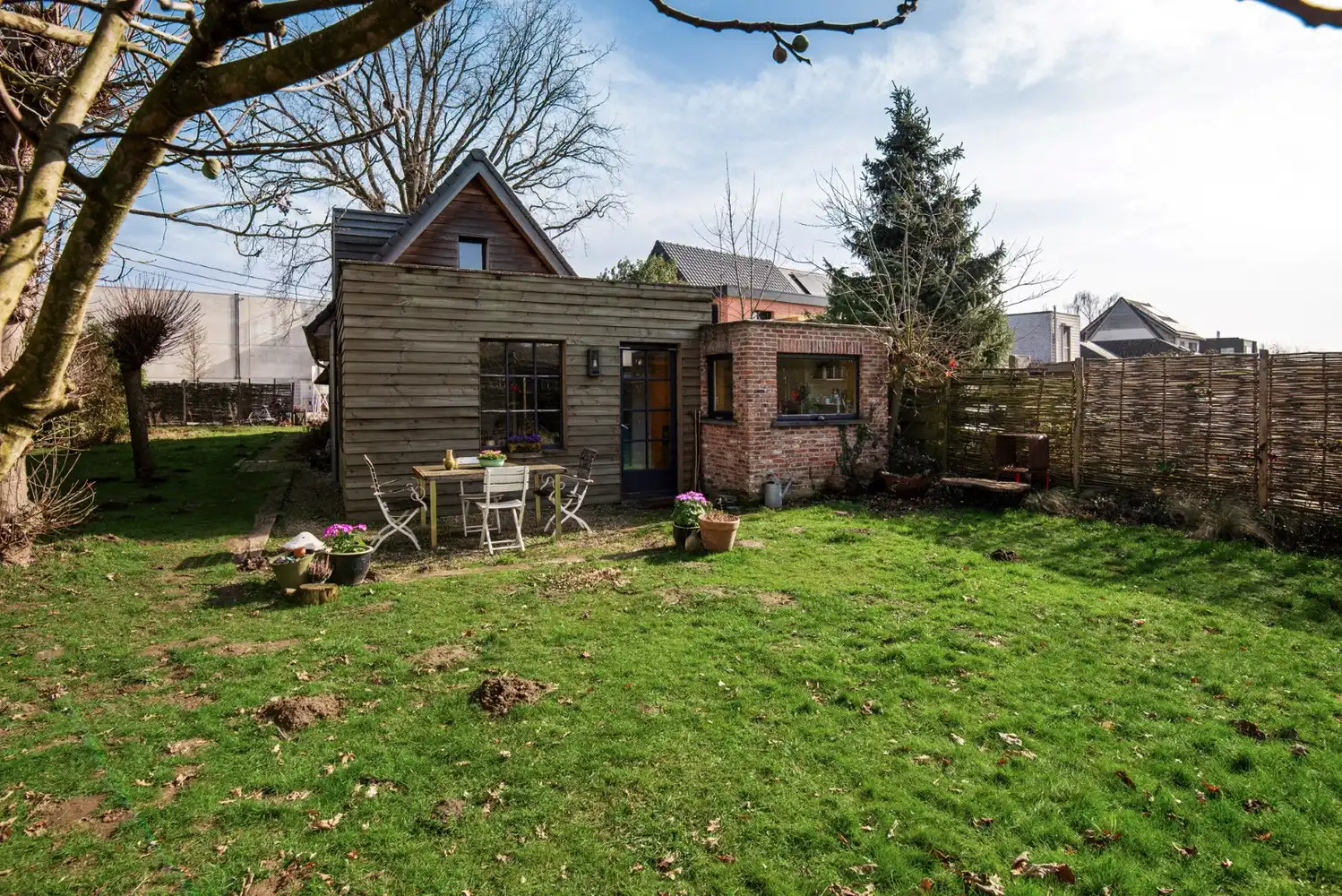 CHARMANTE OPEN BEBOUWING MET 2 SLK EN TUIN! foto 16