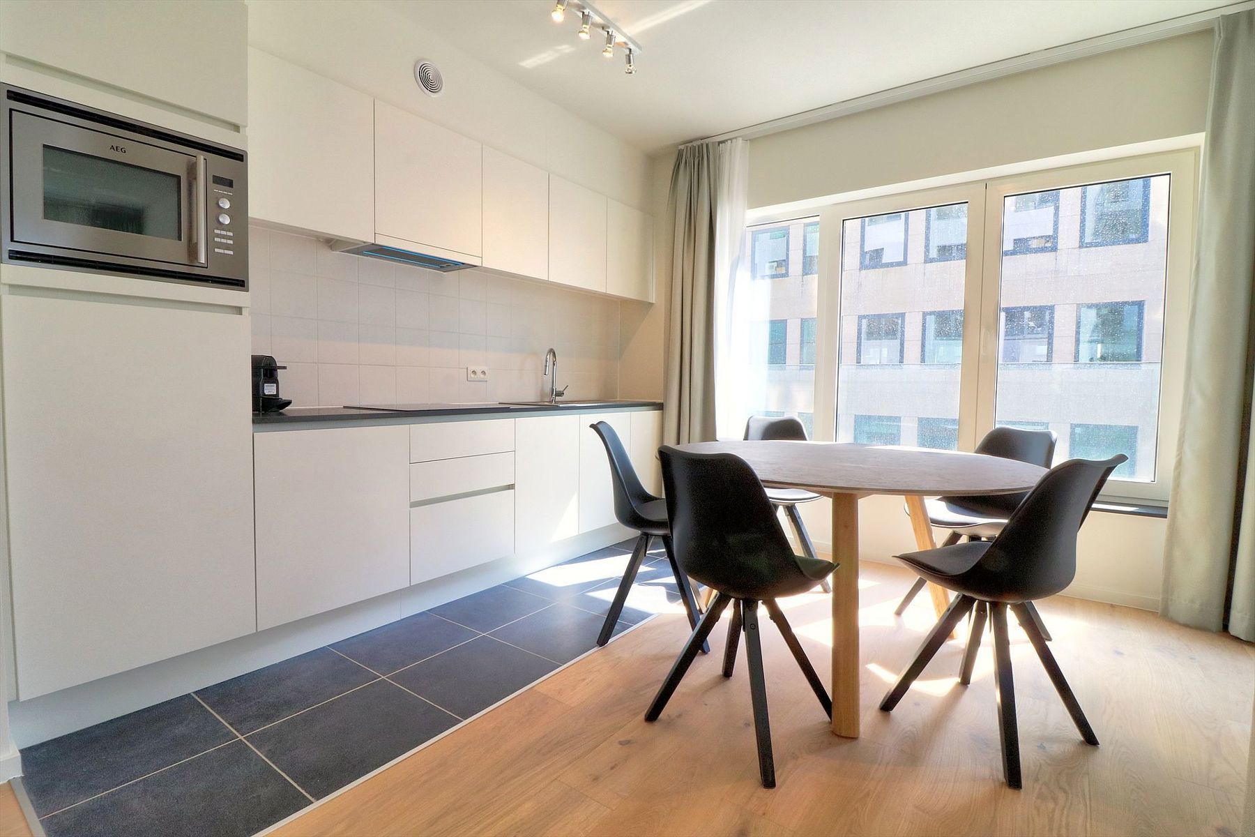 EU - prachtig 2 slk appartement met terras foto 3