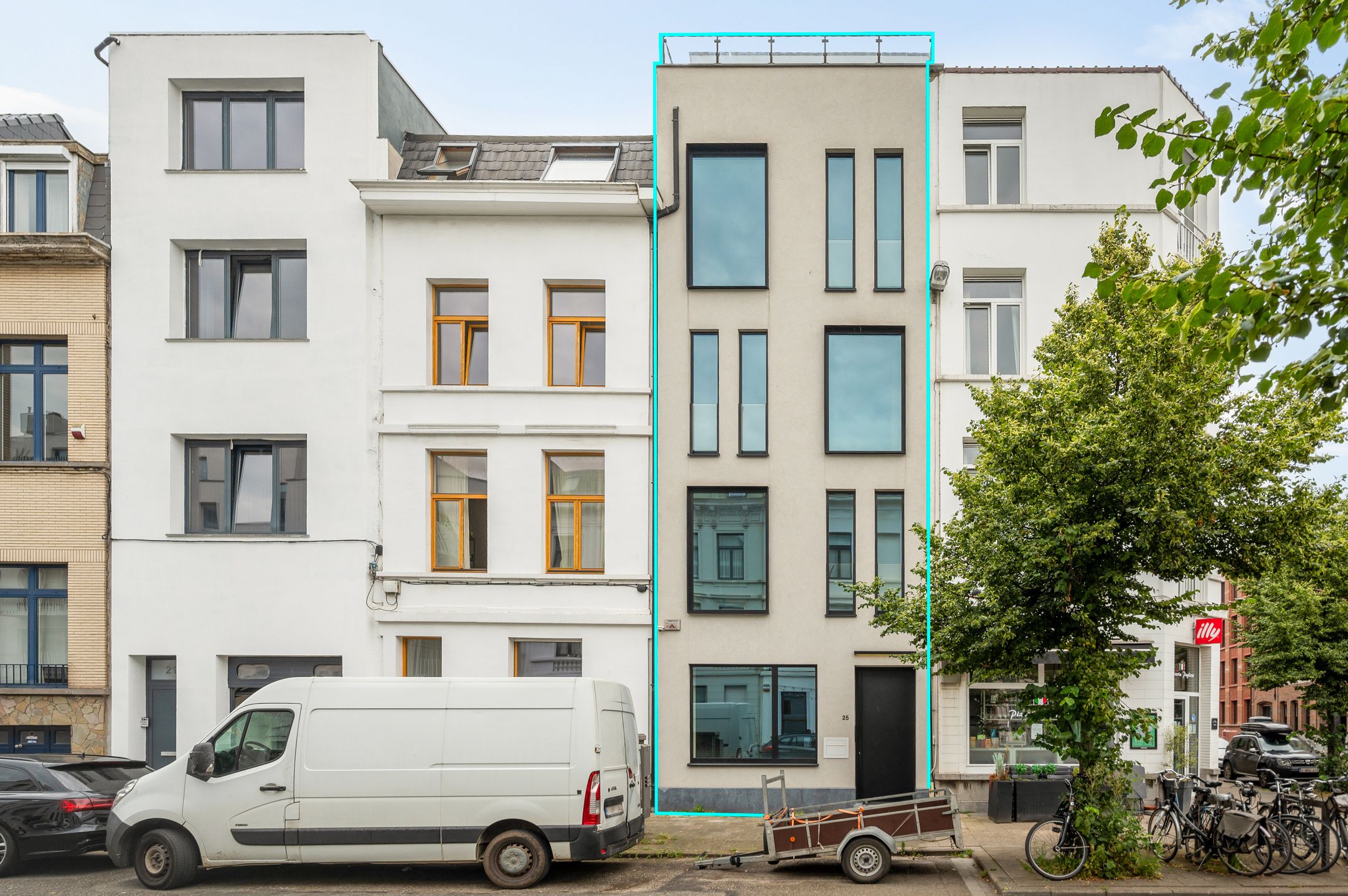 Upside down-woning met dakterras en parking foto 3
