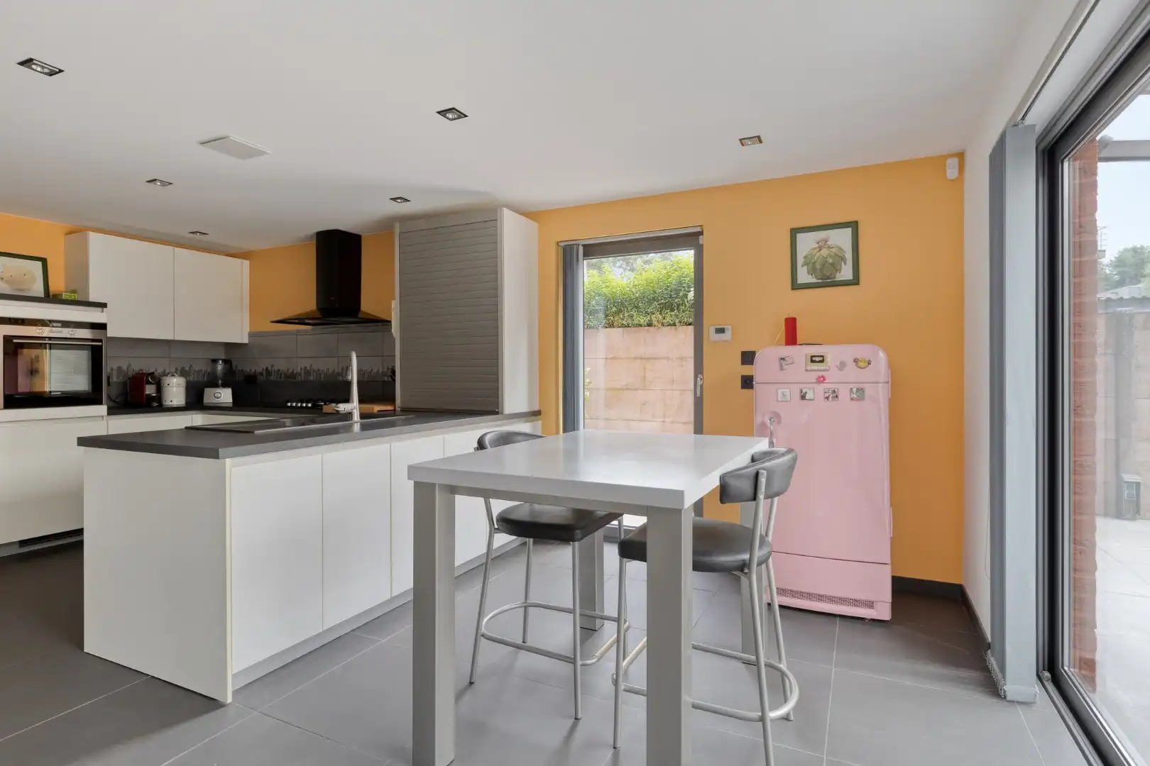 Stijlvolle villa met zonnige tuin waar comfort, kwaliteit en duurzaamheid samenkomen foto 9