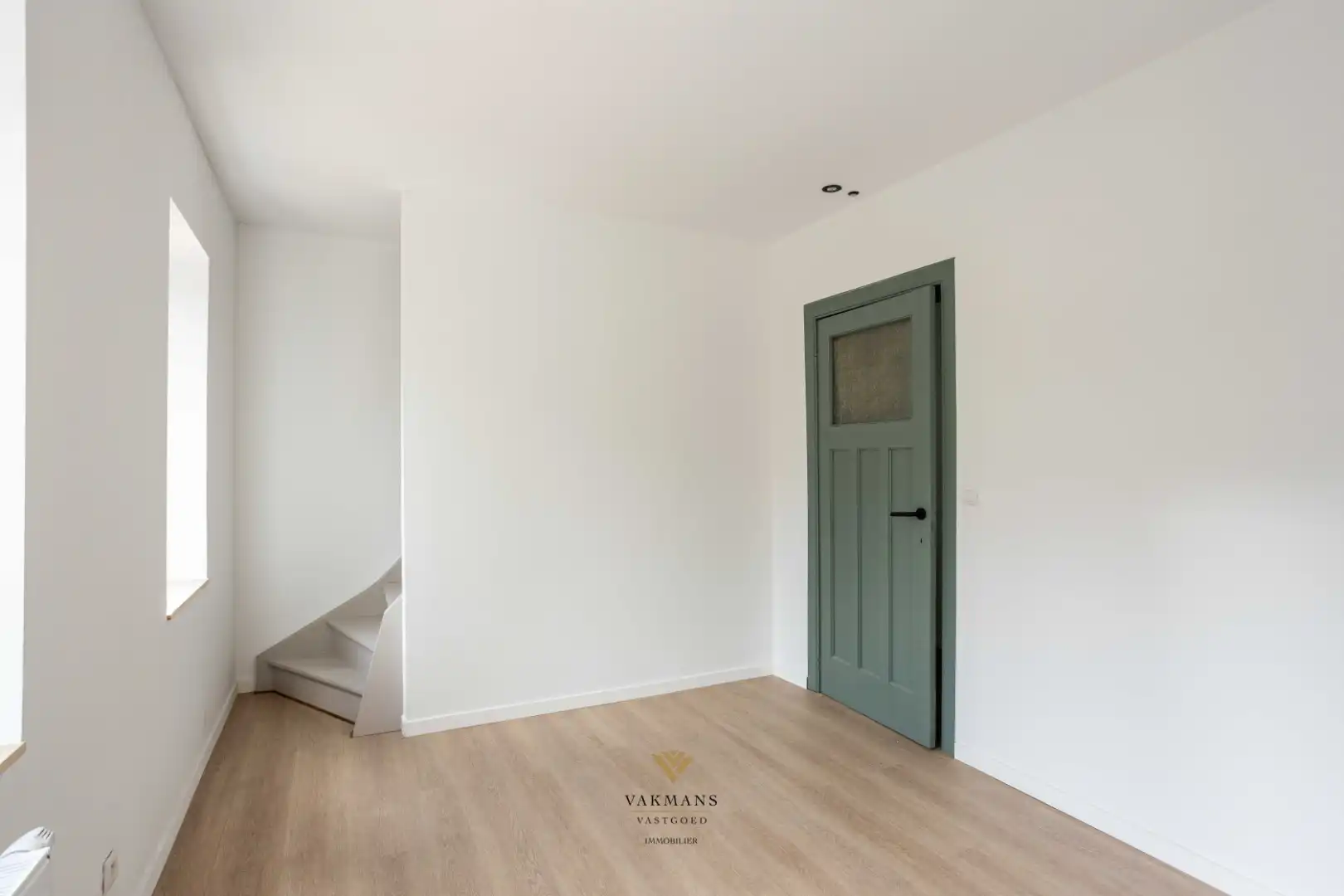 Een vernieuwd huis met 3 slaapkamers en garage foto 17