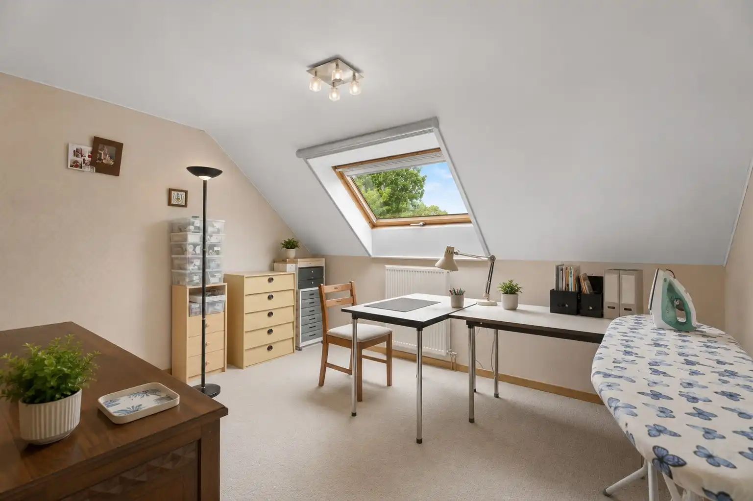 Karaktervolle alleenstaande woning met 4 slaapkamers foto 11