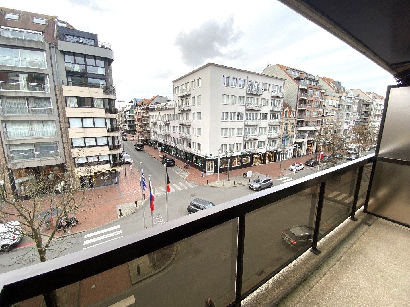 Te renoveren appartement in centrum Knokke foto 3