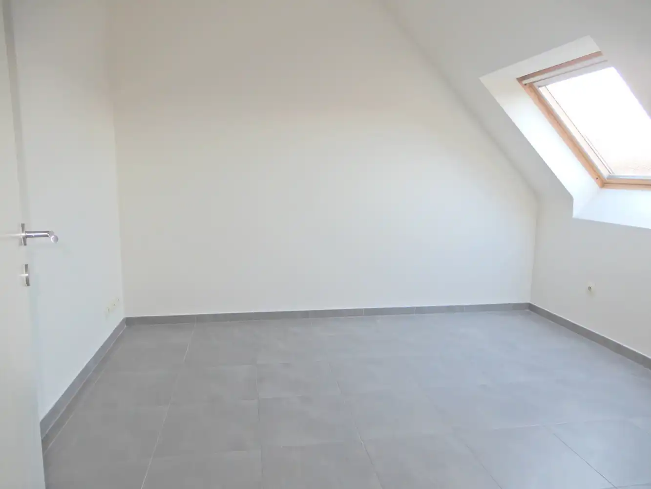 Appartement te Oostrozebeke. foto 8