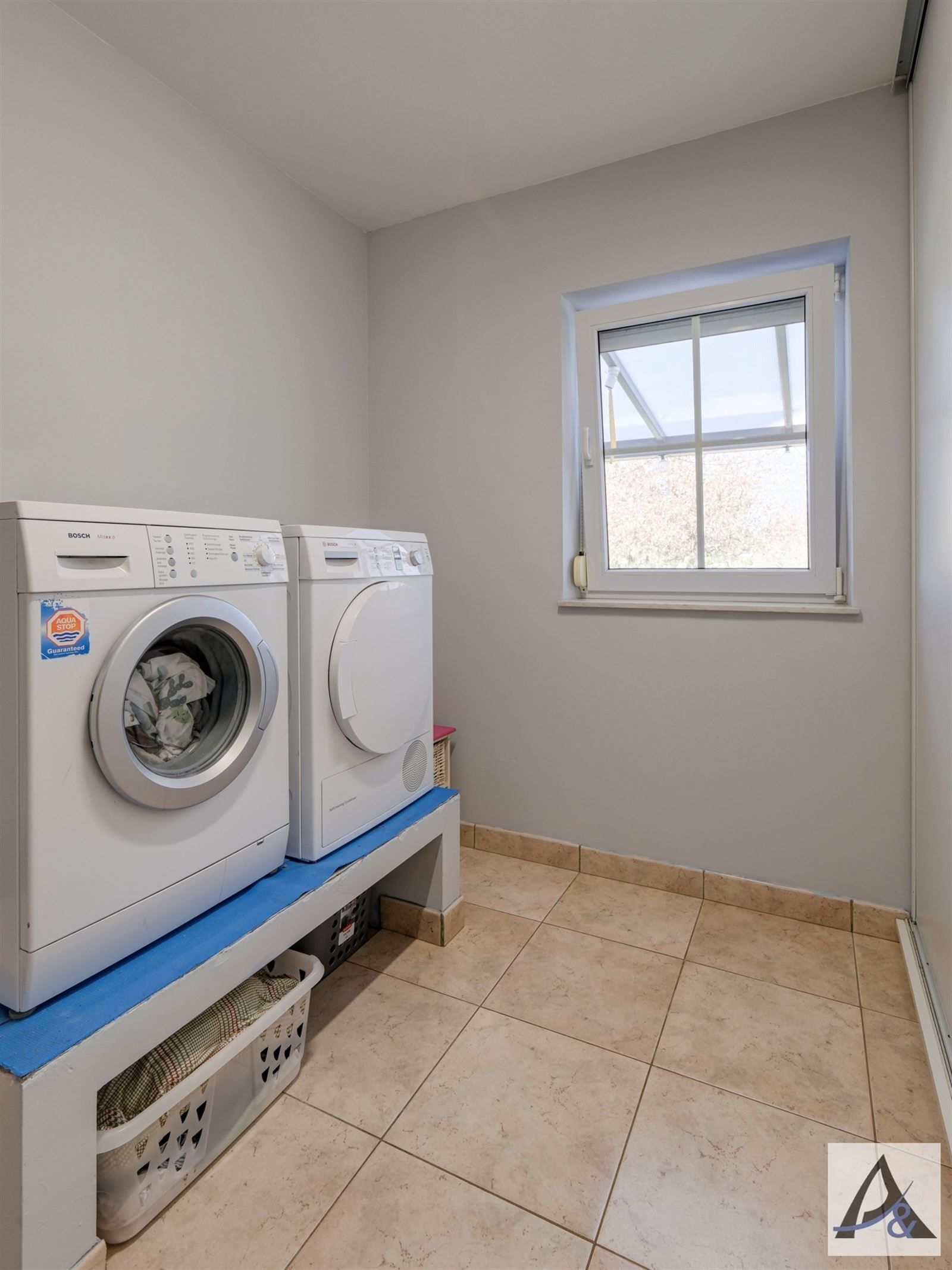 Uitgeruste en instapklare woning op landelijke locatie met label A foto 16