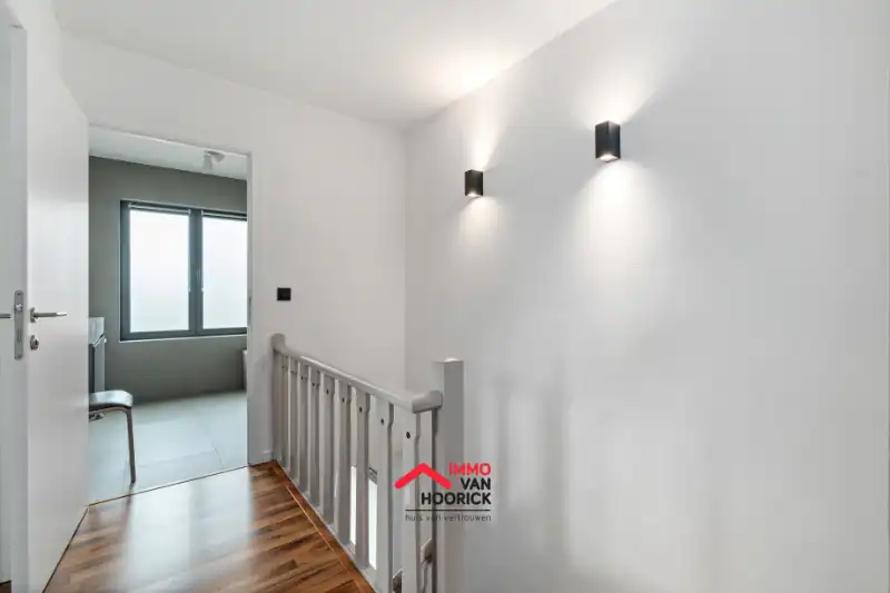 Totaal vernieuwde instapklare woning OB - Lokeren Heieinde. foto 14