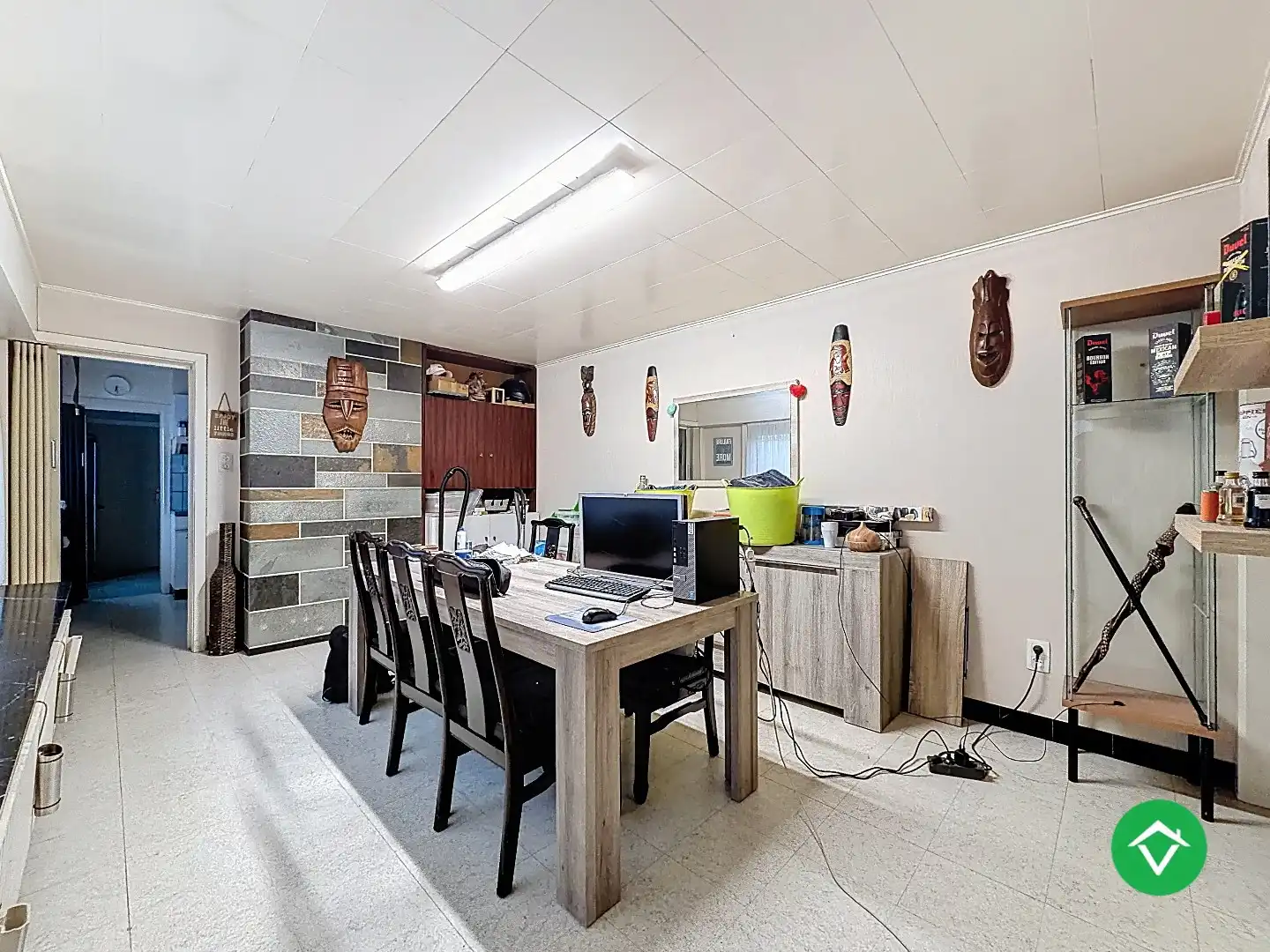 Ruime woning met 4 slaapkamers en terras te Ichtegem foto 4