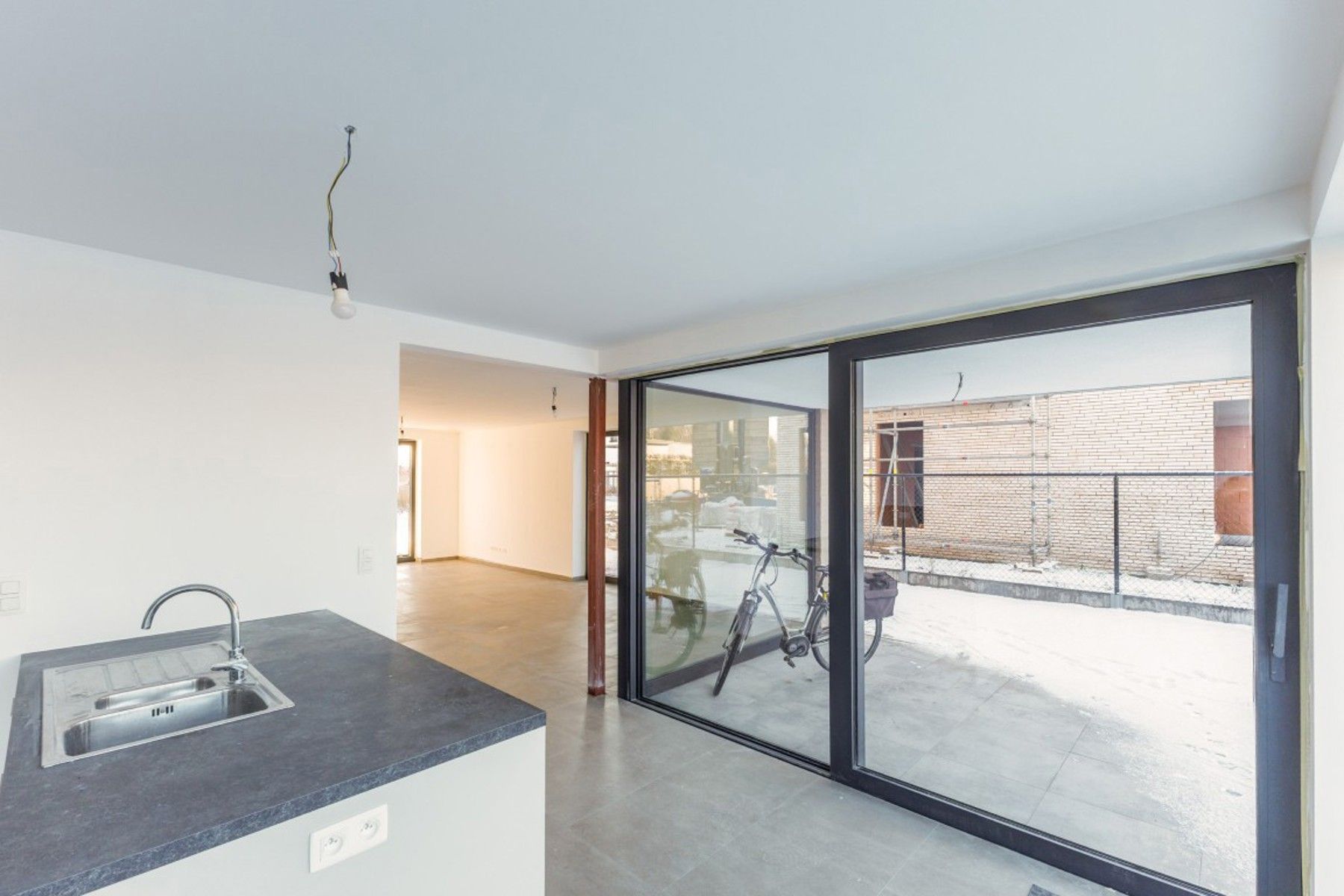 Ruime nieuwbouwwoning foto 8