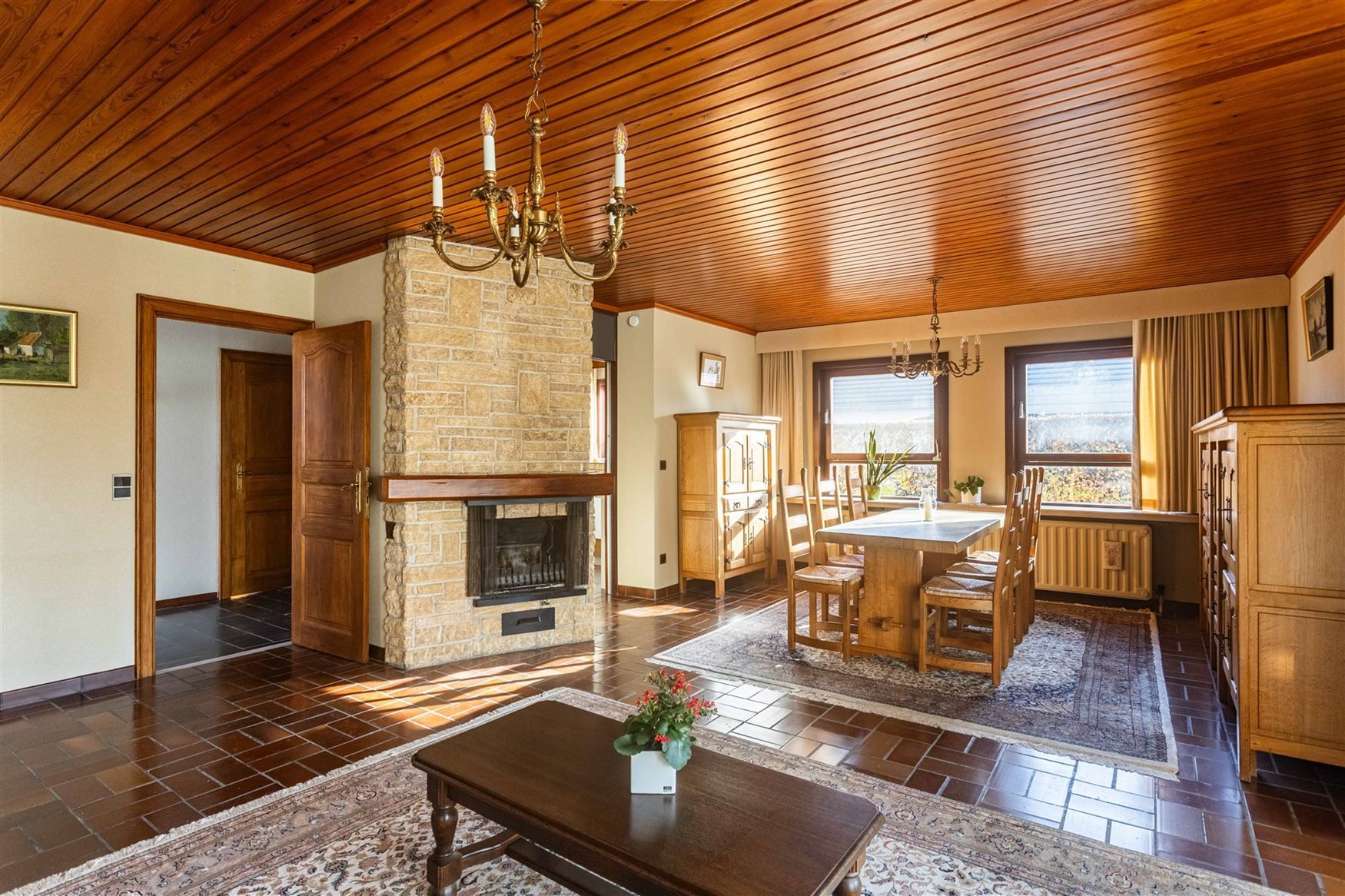 Charmante bungalow met open zicht en potentieel te Nazareth. foto 9