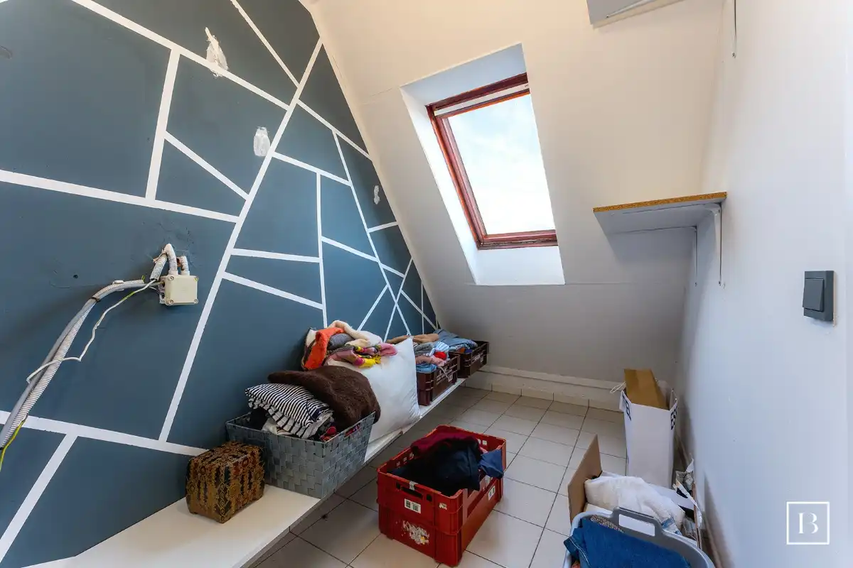 Multifunctioneel pand met loods (ca. 150m²) en woonst foto 12