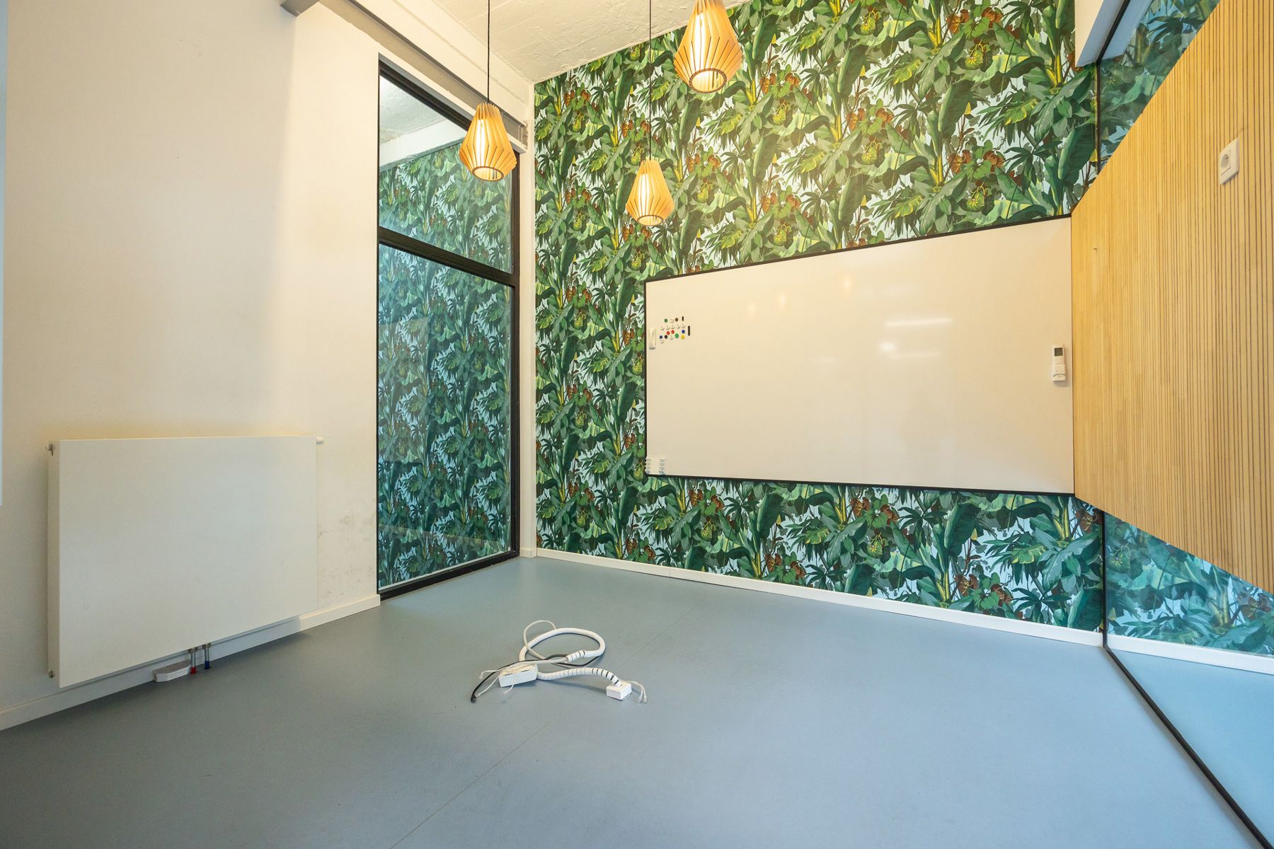 Instapklaar kantoorgebouw te koop in Merksem foto 38