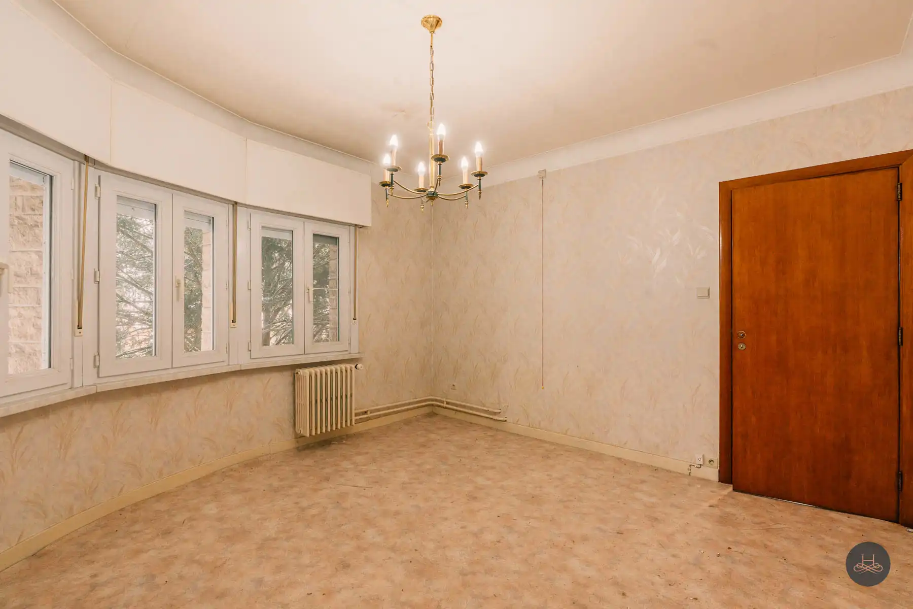 Riante woning met 5 slaapkamers op een uniek perceel.  foto 14