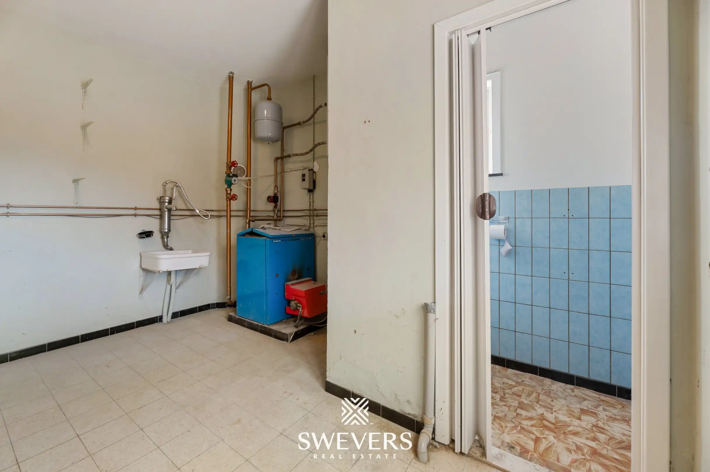 Gestripte OB met vergunde plannen en afgewerkte zolder op 10 are foto 10