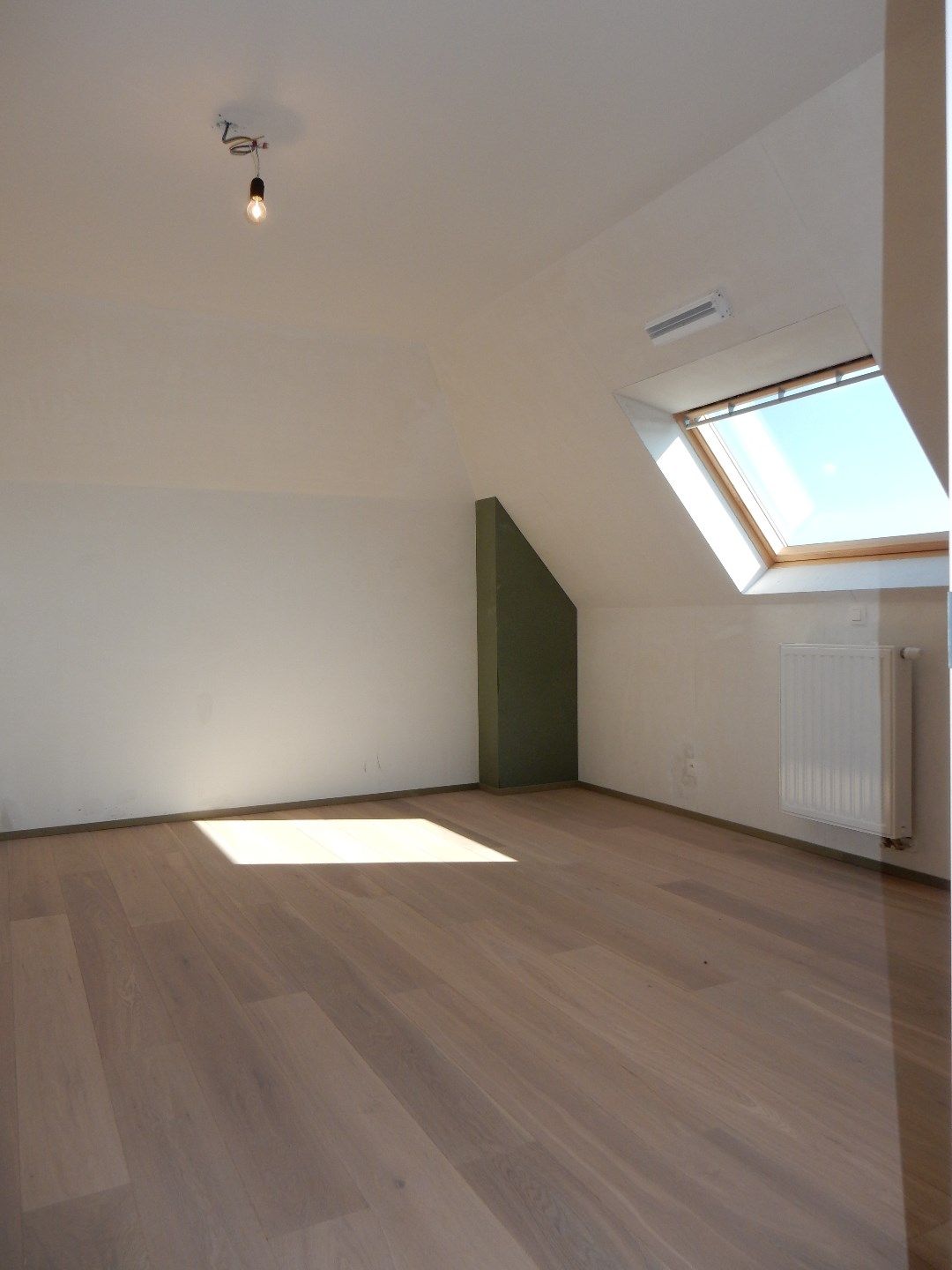 Ruim appartement met 3 slaapkamers en dubbele garagebox foto 10