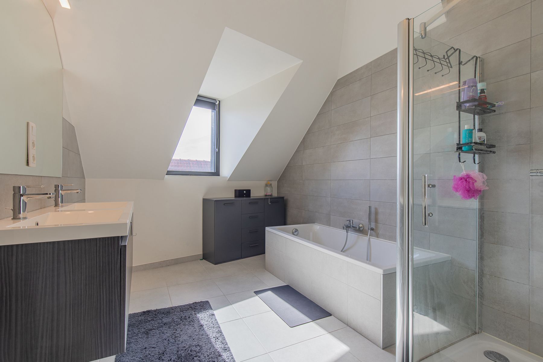 Knap, goed gelegen appartement  foto 10