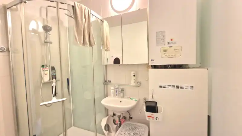 Centraal gelegen appartement te huur in Gent foto 8