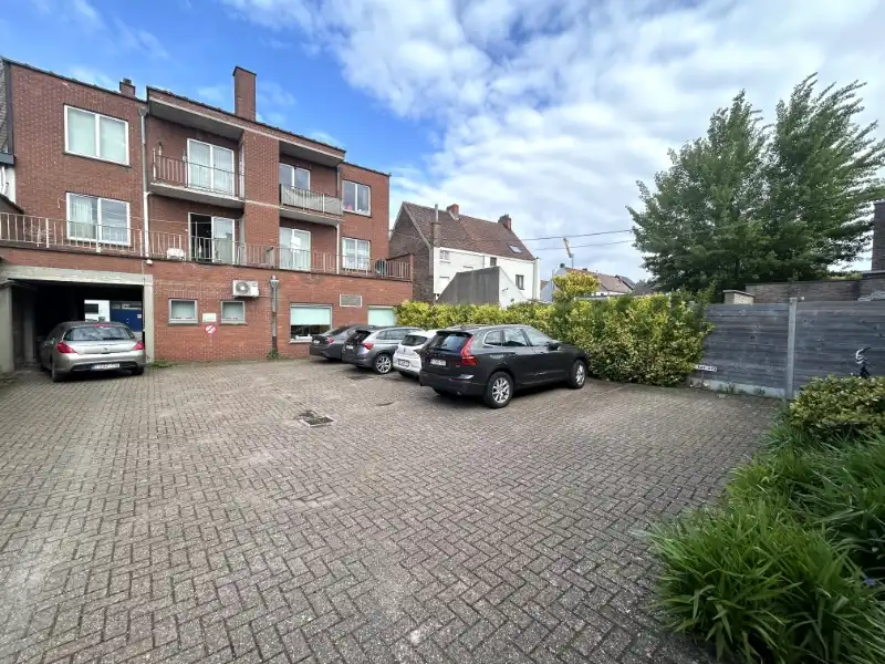 Instapklare kantoorruimte van 120 m² met 4 parkeerplaatsen te Gent foto 13