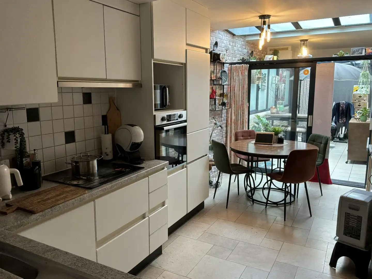 Instapklaar duplex appartement met terras en tuintje in het centrum – geen gemeenschappelijke kosten foto 5