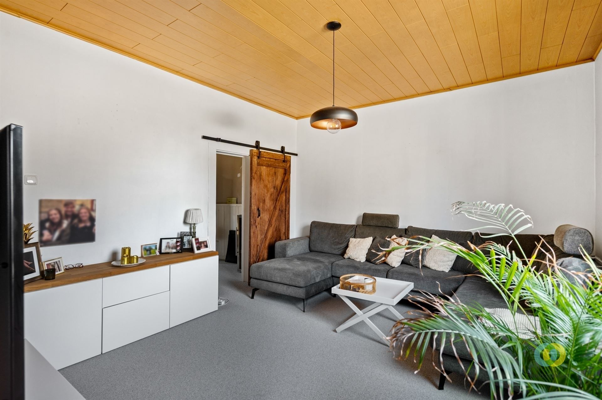 Woning met tuin en carport foto 6