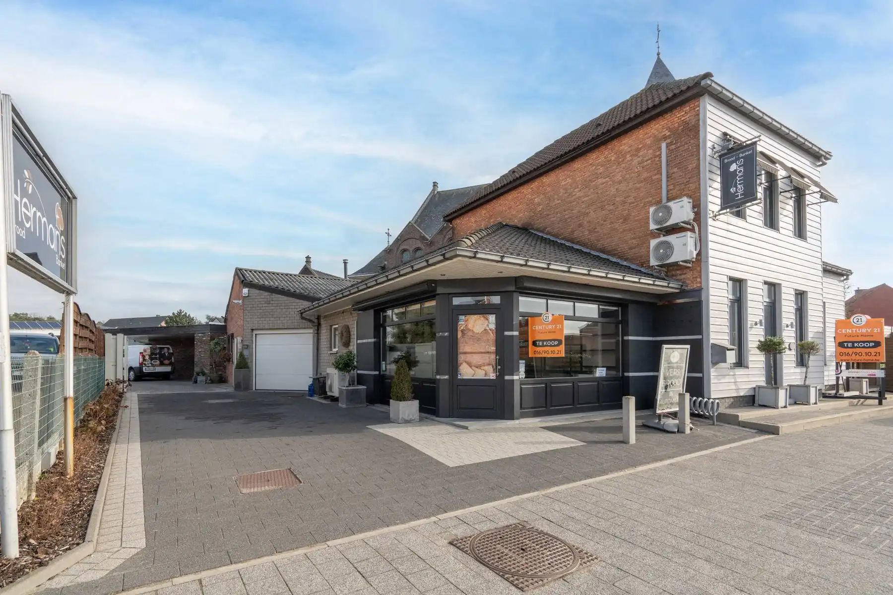 Huis met commercieel pand te koop in Grootlo! foto 27