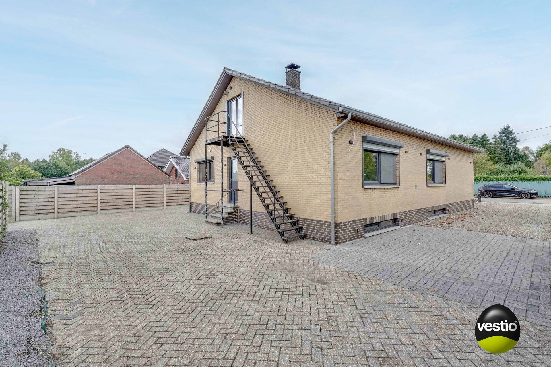 GERENOVEERDE WONING MET 5 SLAAPKAMERS foto 30