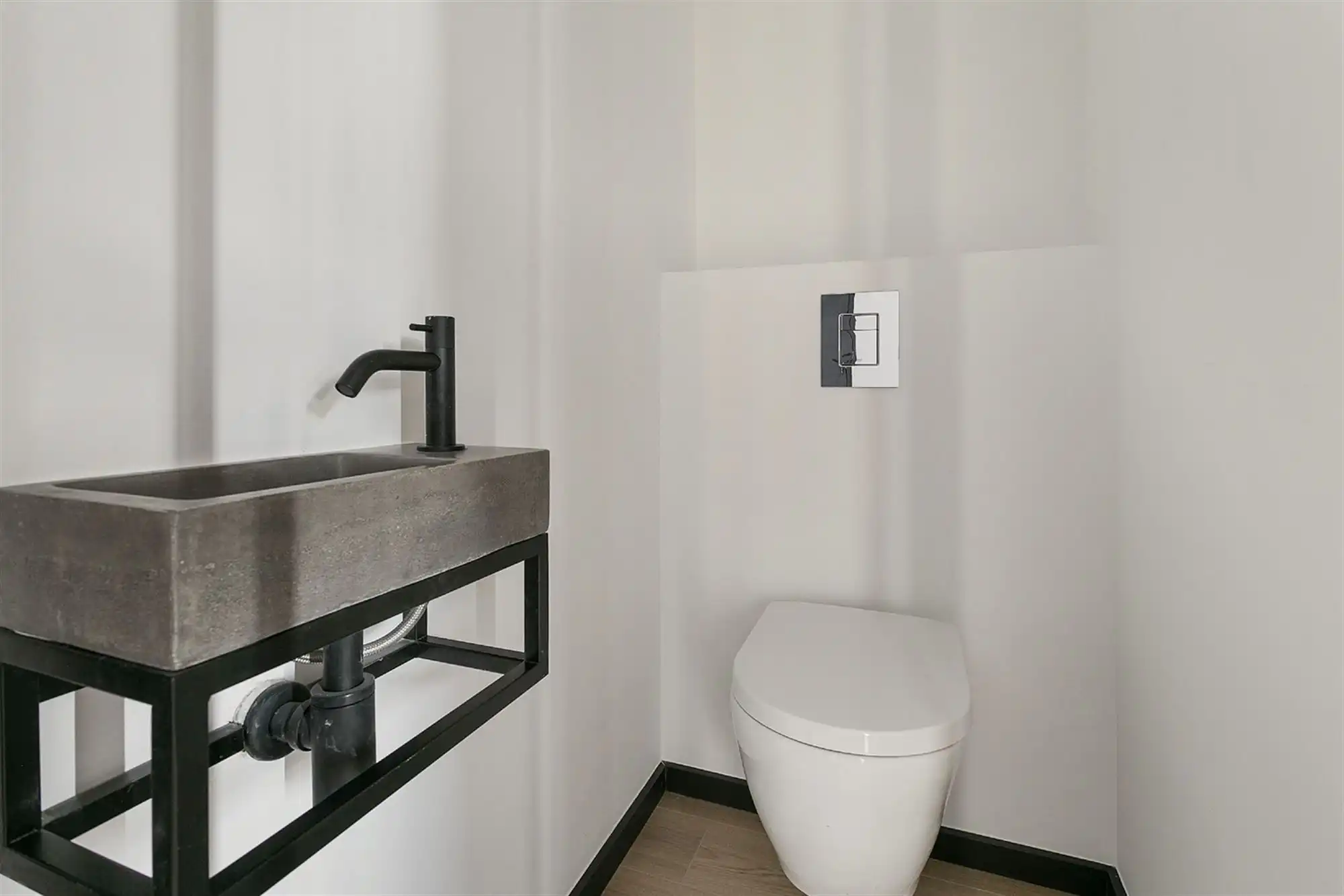 Appartement met 1 slpk en 2 ruime terrassen vlakbij het centrum van Deinze en de mooie Leiestreek foto 16